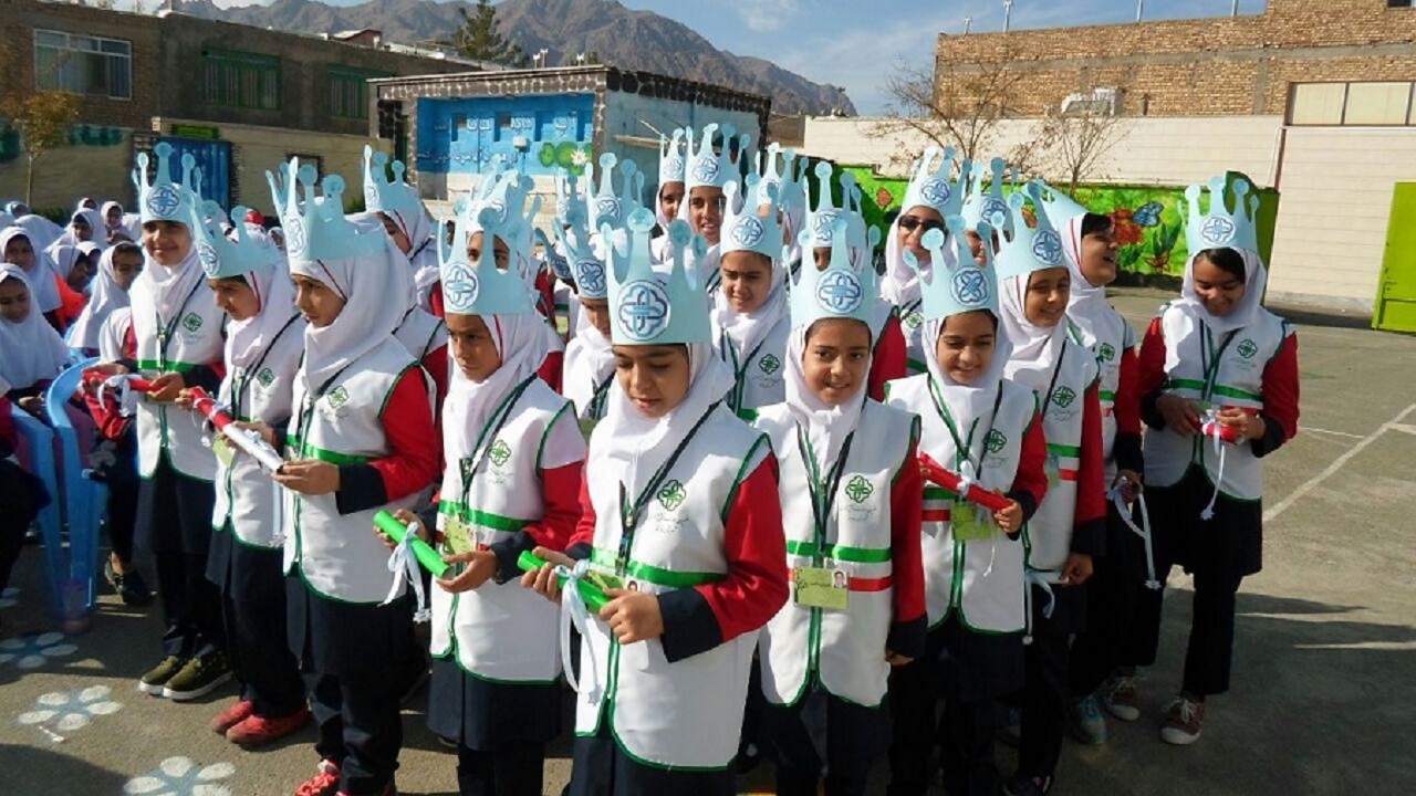 ۴۱ هزار دانش آموز کردستانی تحت آموزش های سفیران سلامت قرار می گیرند