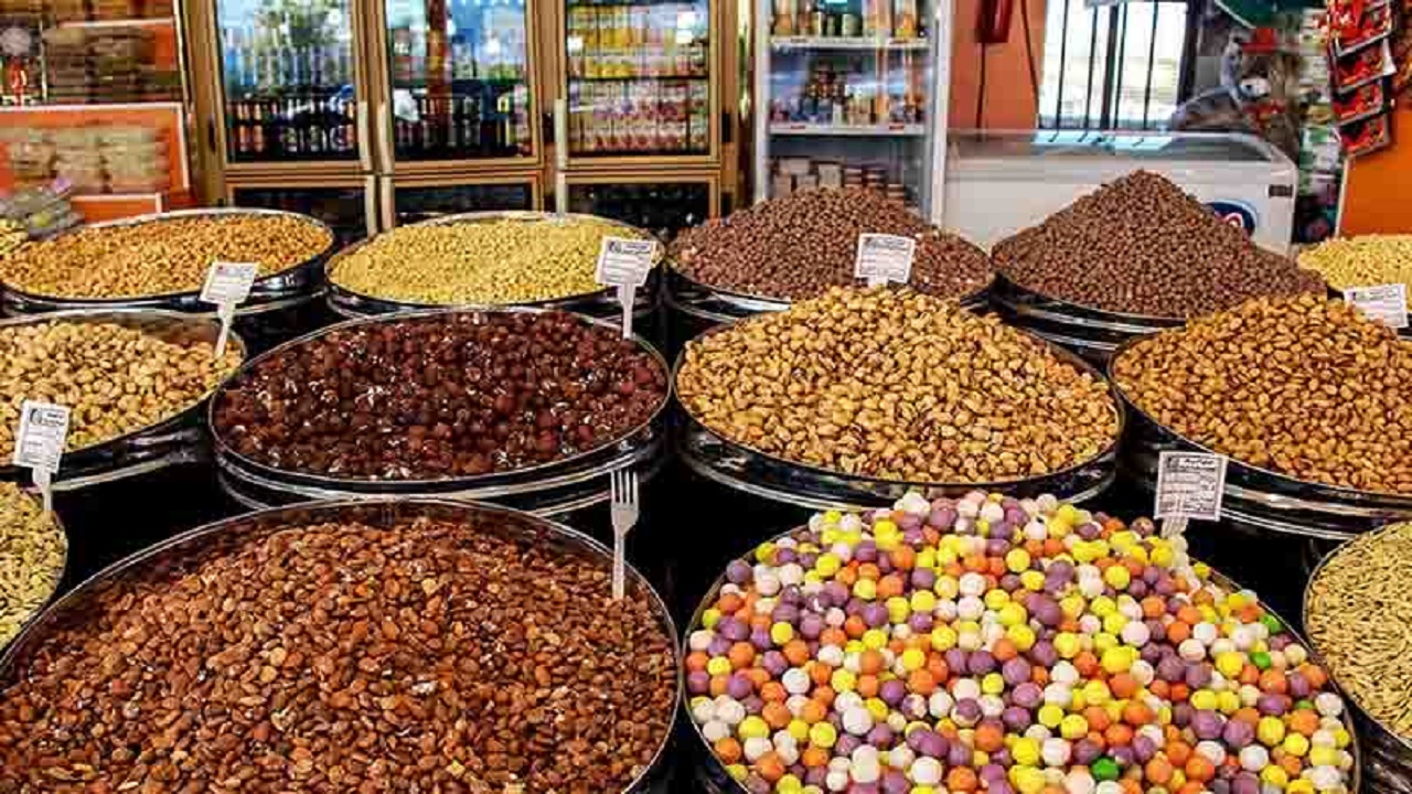 سفره شب یلدای مردم، خالی از آجیل