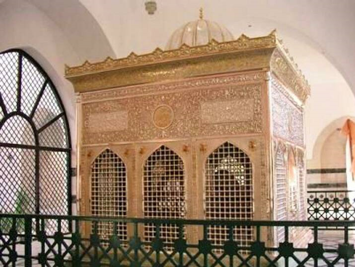 مرقد جعفر طیار کجاست؟