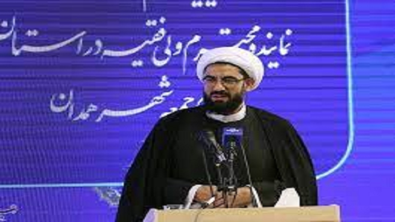 دبیرخانه دائمی وحدت حوزه و دانشگاه نباید بیکار باشد