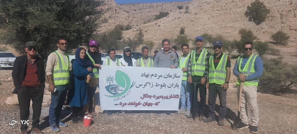 کاشت بذر بلوط در روستای ارژن