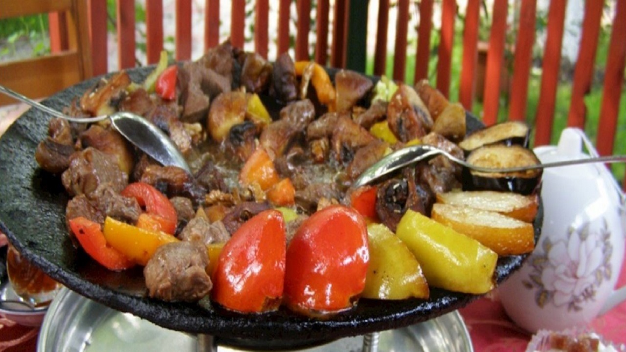 ساج ایچی، غذایی آمیخته با آداب و سنن عشایر اردبیل