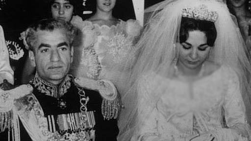 فرح دیبا؛ نظافتچی پاریس در قامت ملکه ایران! + تصاویر