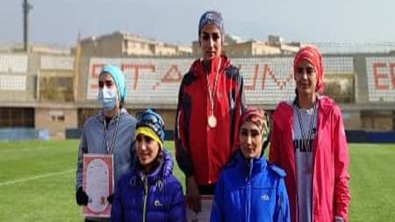 دوندگان البرزی بر سکوی افتخار ایستادند