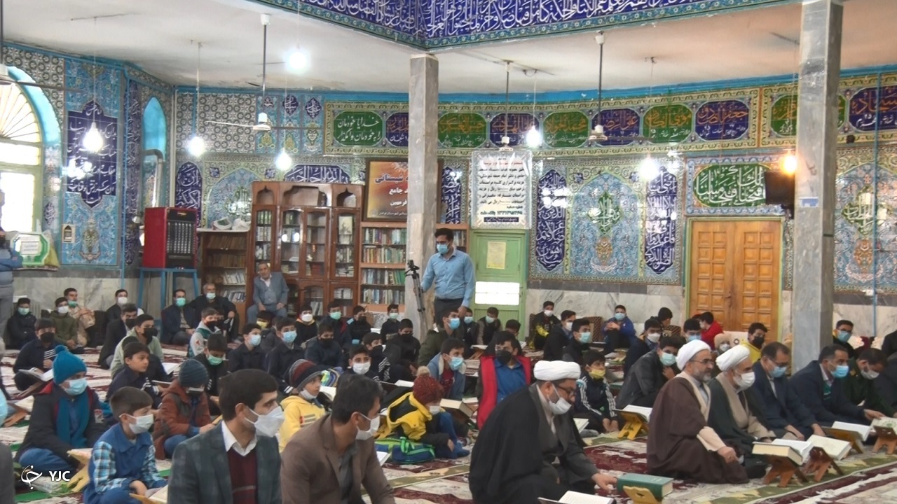تجلیل از دانش آموزان برتر قرآنی در فراهان