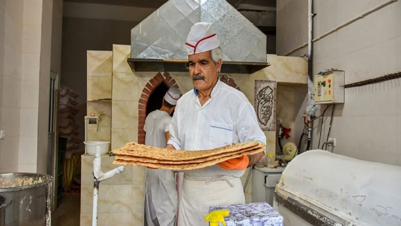 شناسایی ۶۱۰ تخلف در حوزه آرد و نان در چهارمحال و بختیاری
