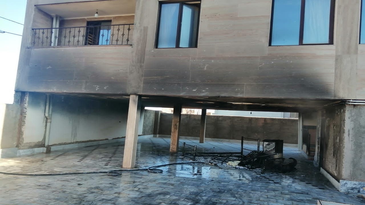 انبار یک منزل مسکونی آتش گرفت