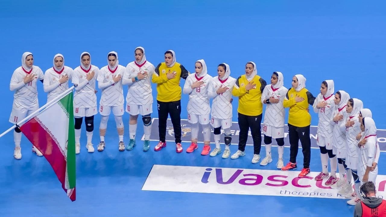 ایران ۱۷ – کامرون ۳۲ / بانوان هندبال ایران در اولین حضور جهانی خود ۳۱ جهان شدند