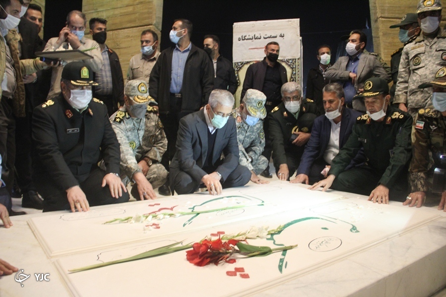 بازدید سرلشکر باقری از موزه دفاع مقدس فارس