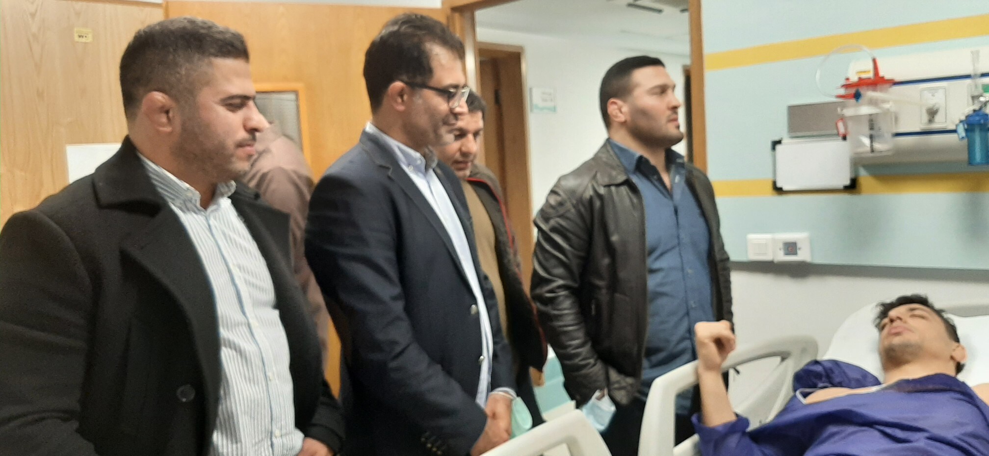 عیادت رضا یزدانی و کادر فنی تیم صنایع از ابراهیمی عیادت رضا یزدانی و کادر فنی تیم صنایع از ابراهیمی