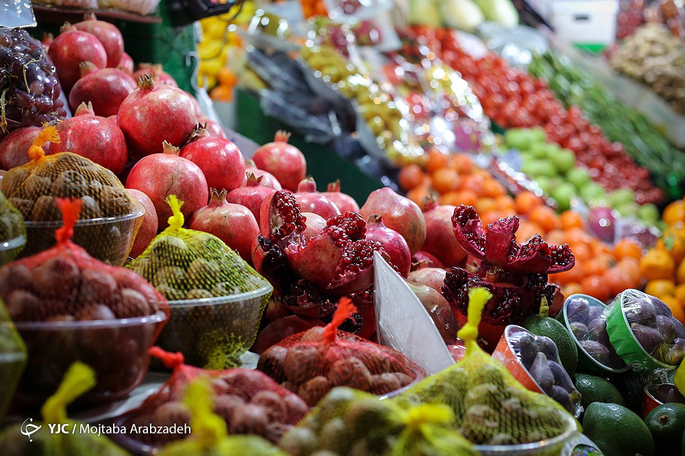 تامین کالا‌های اساسی شب یلدا در فارس