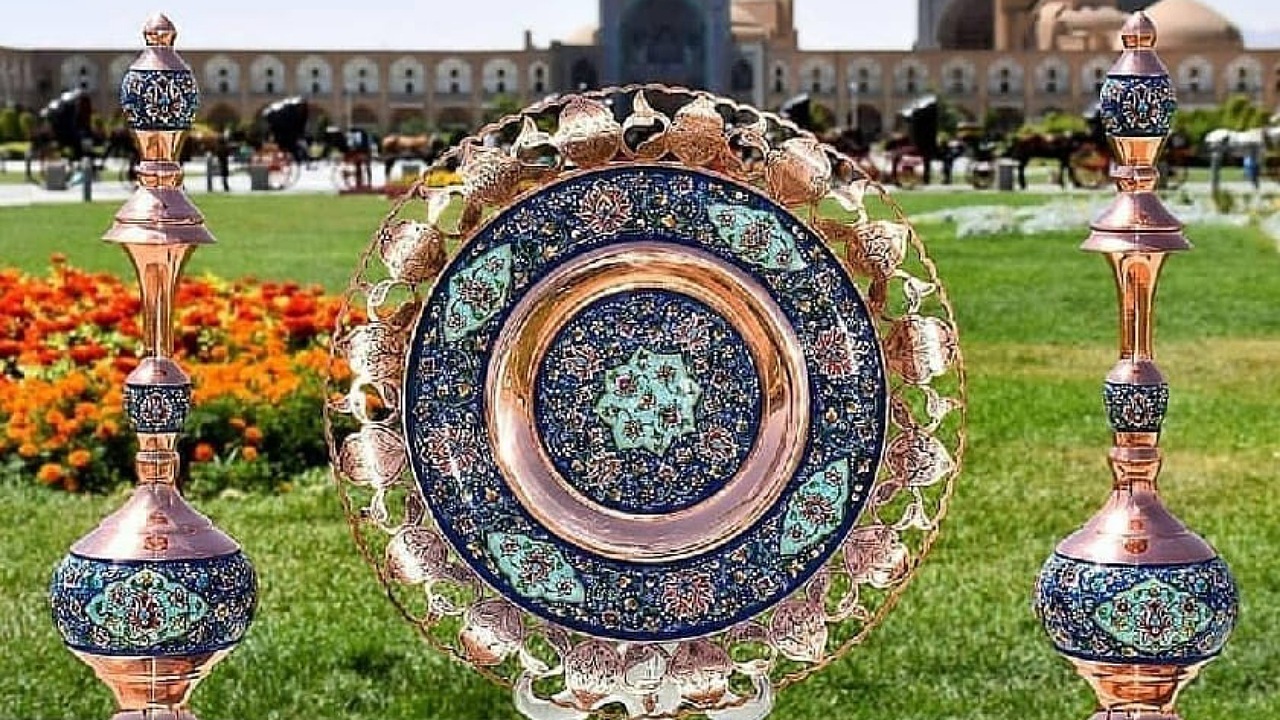 راهیابی ۲۷ اثر هنرمندان اصفهانی به نشان بین‌المللی ازبکستان