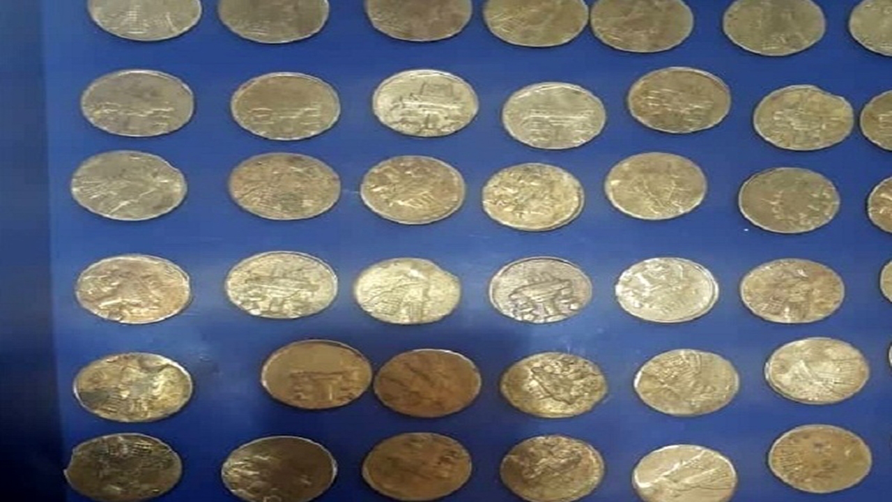 کشف و ضبط ۹۲ سکه تقلبی در شوقان جاجرم