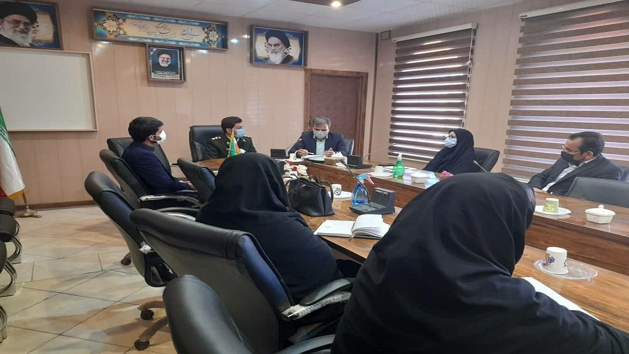 نقش مهم و تاثیر گذار کارشناسان و مروجان آموزش همگانی در پیشگیری و کاهش جرایم