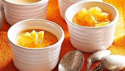 طرز تهیه کیک خرمالو + فیلم