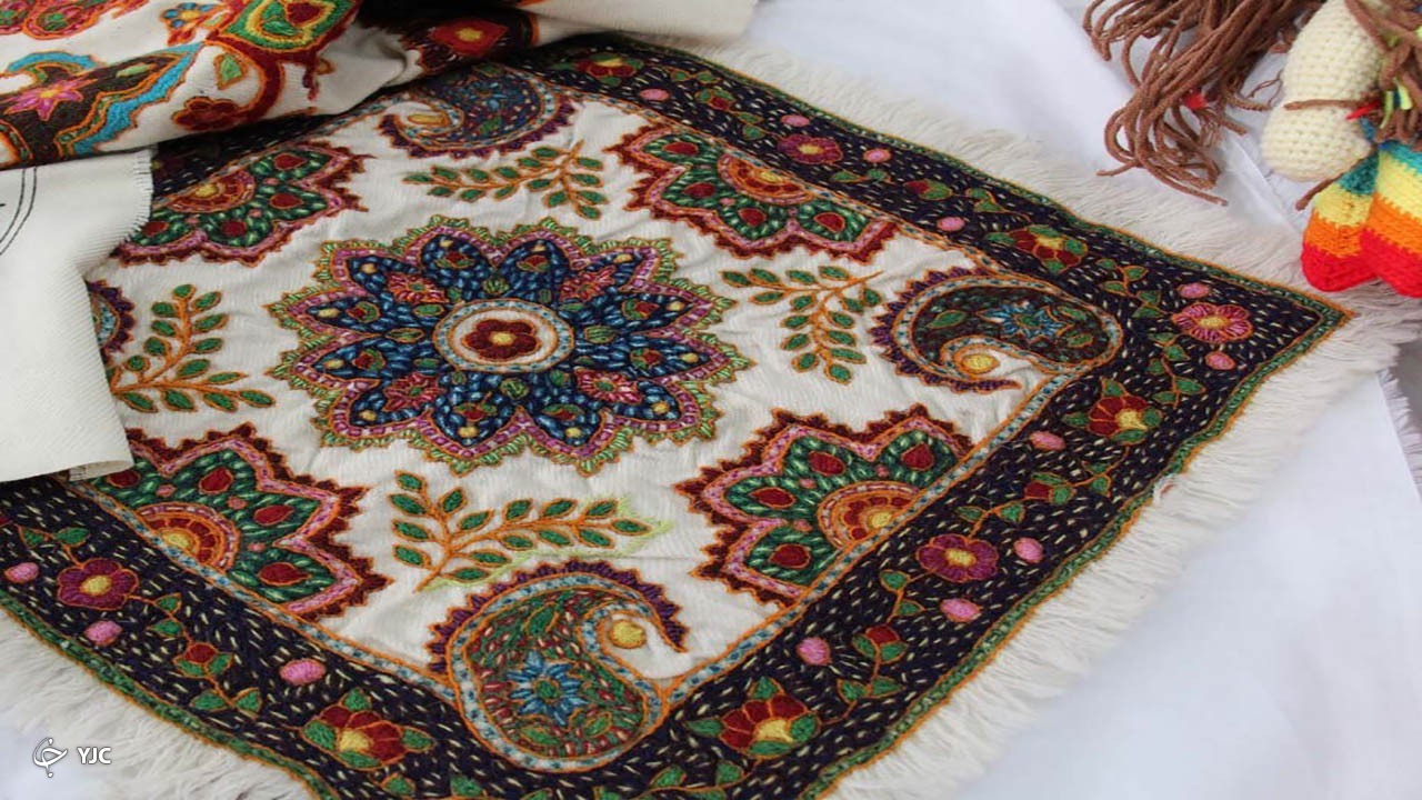 ۲ اثر صنایع دستی هنرمندان مهابادی نشان ملی دریافت کرد