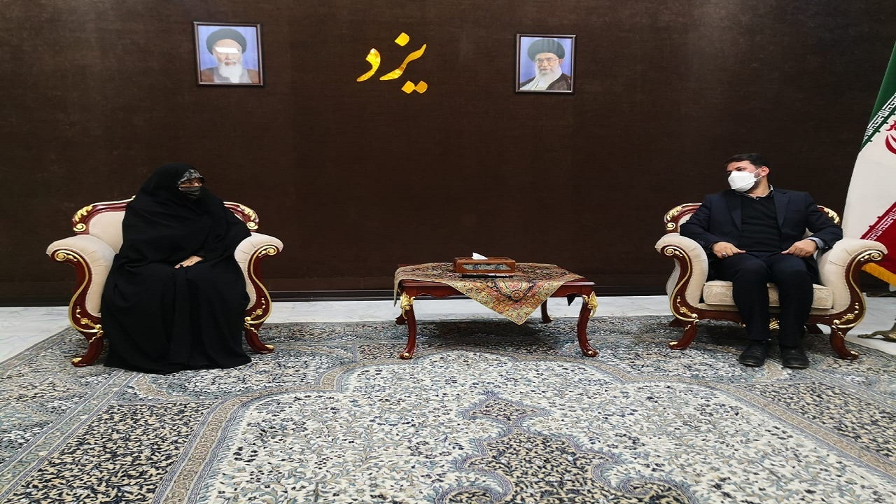 معاون زنان و امور خانواده رئیس جمهور وارد یزد شد
