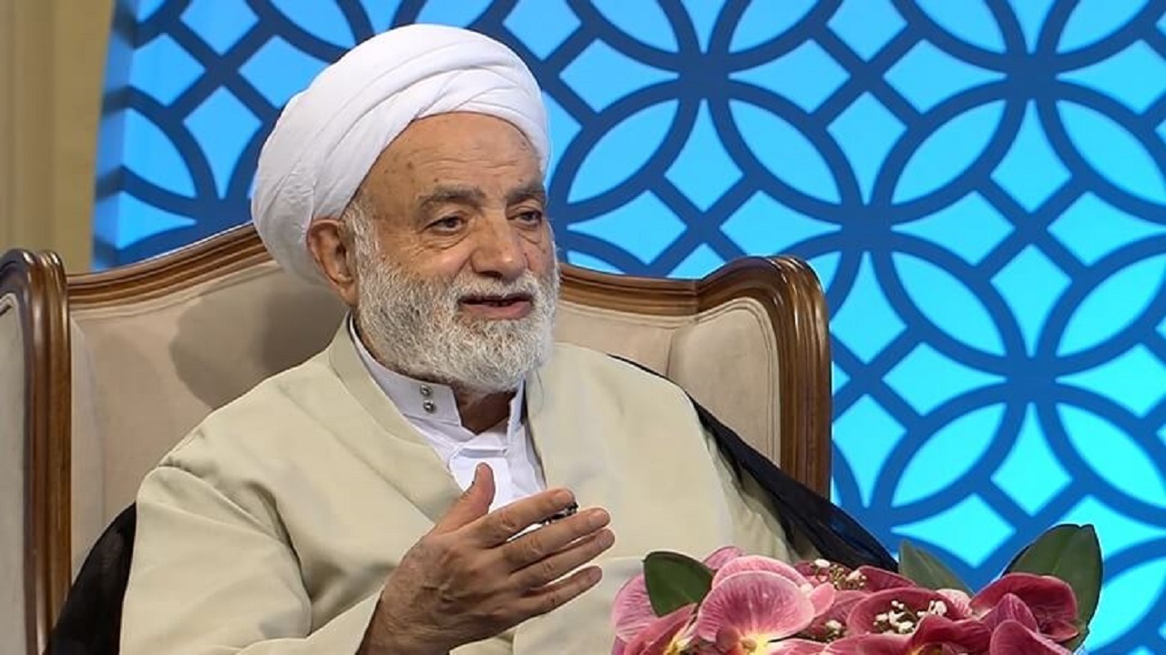 برگزاری مراسم عزاداری برای علما کافی نیست