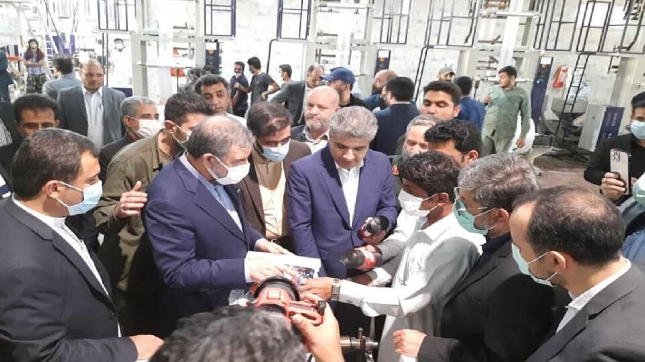 معاون اقتصادی رییس جمهور از ۲ واحد تولیدی چابهار دیدن کرد
