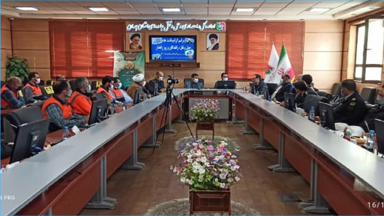 پیگیری مطالبات رانندگان برون شهری از اولویت های سازمان راهداری است