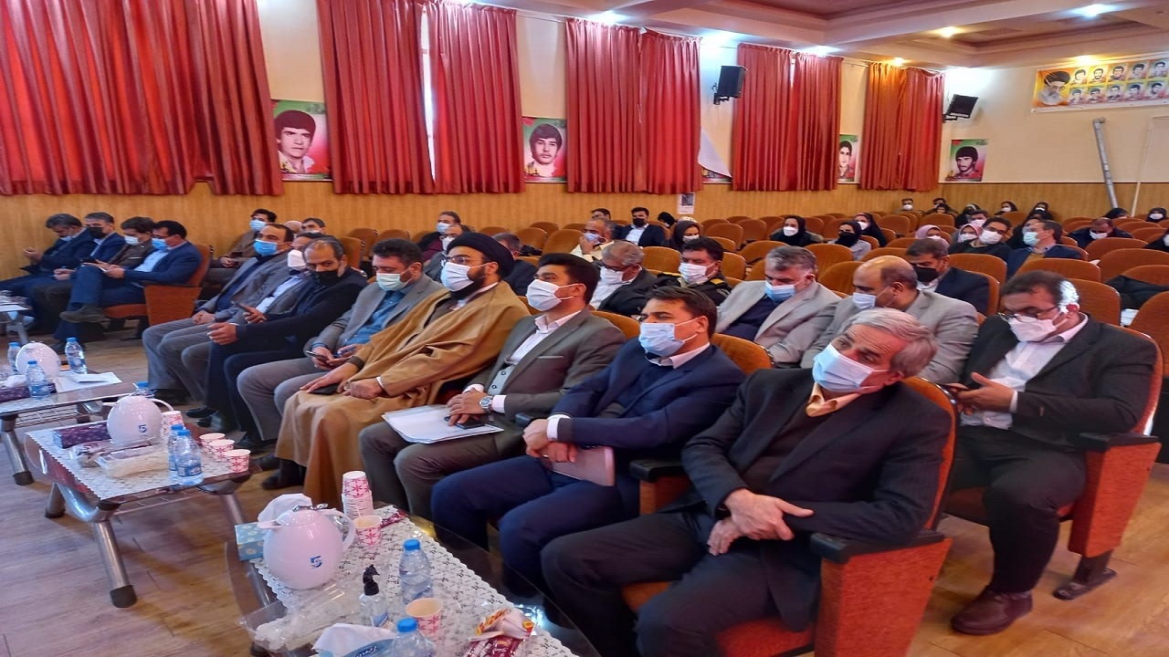 توافق مسئولان علمی و اجرایی کشور بر حل ملی مسئله آب در همایش زواره