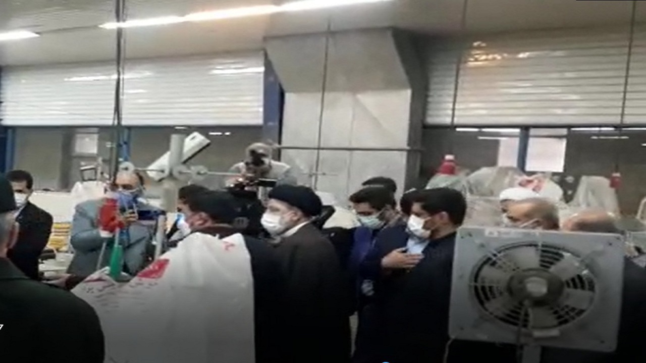 هیچ بانکی در کشور حق تعطیل کردن واحد‌های تولیدی را ندارد