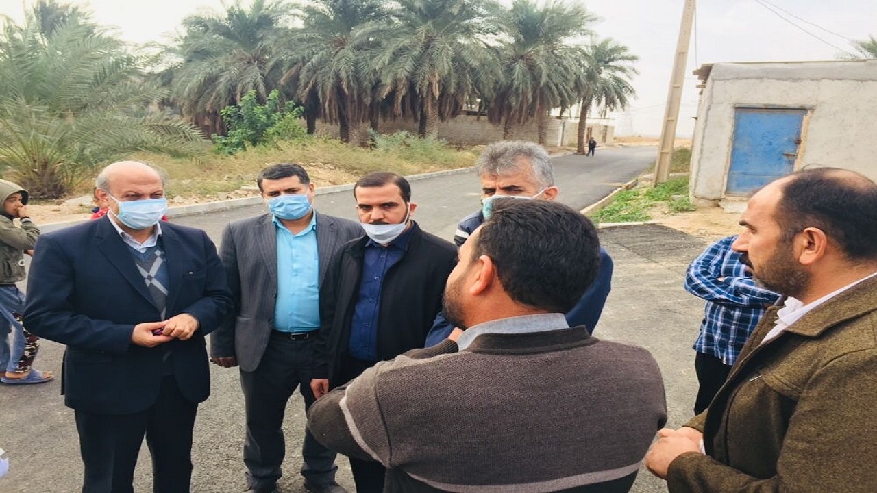 بازدید مسئولان  از روند اجرای پروژه اولین مدرسه سبز در کشور