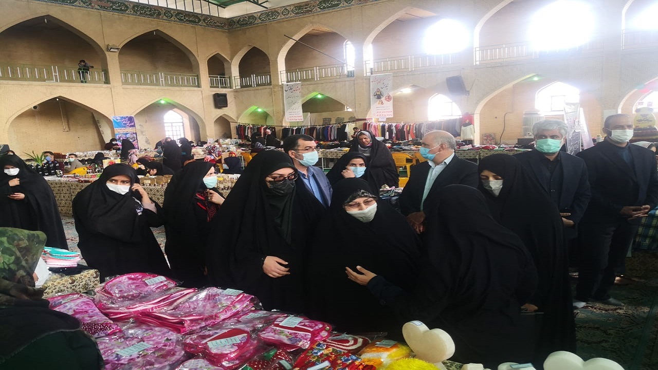 مسیر برای رشد بانوان هنرمند باید هموار شود