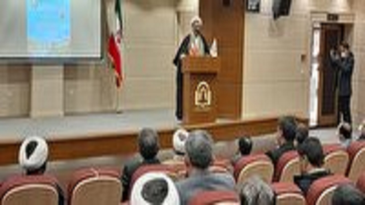 گرامیداشت هفته وحدت حوزه و دانشگاه در دامغان