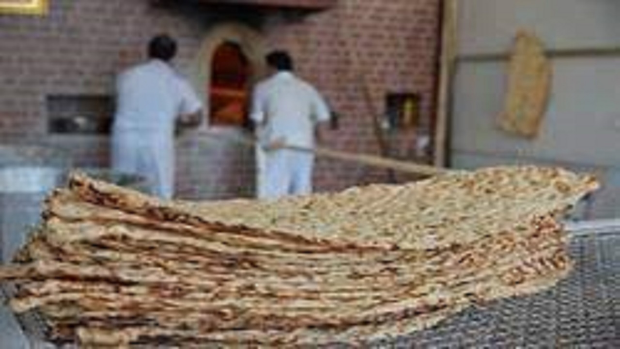 تجلیل از نانوایان نمونه در کارگروه آرد و نان شهرستان اهر