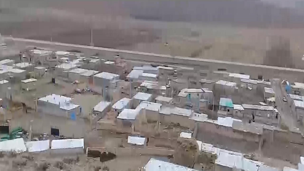 مشکل نبود دکل مخابراتی، آنتن موبایل وتلفن در روستای قلعه حسین آباد+فیلم