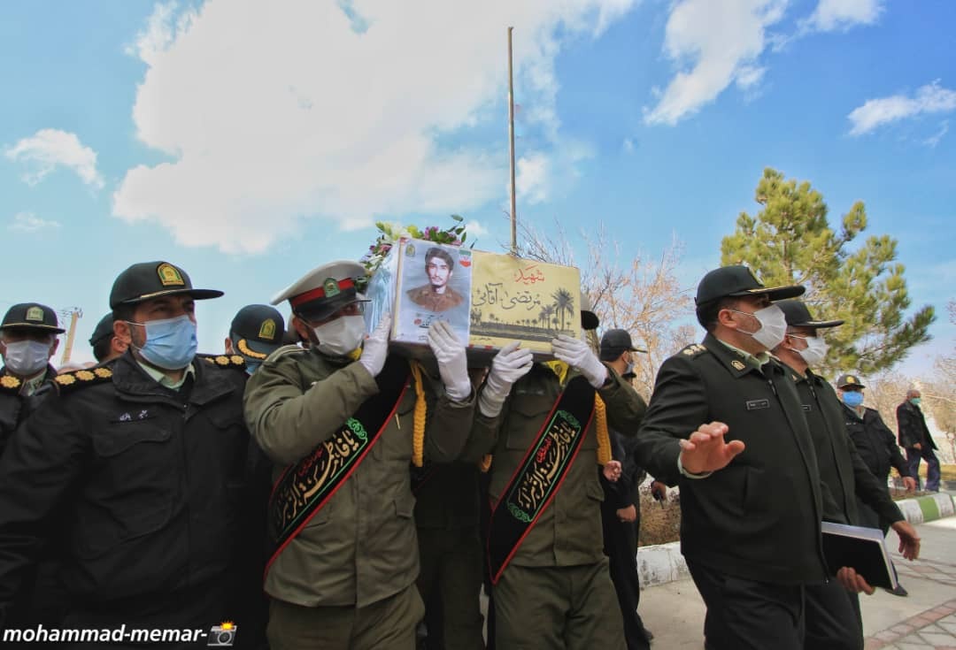 شهید تازه تفحص شده در همدان تشییع شد