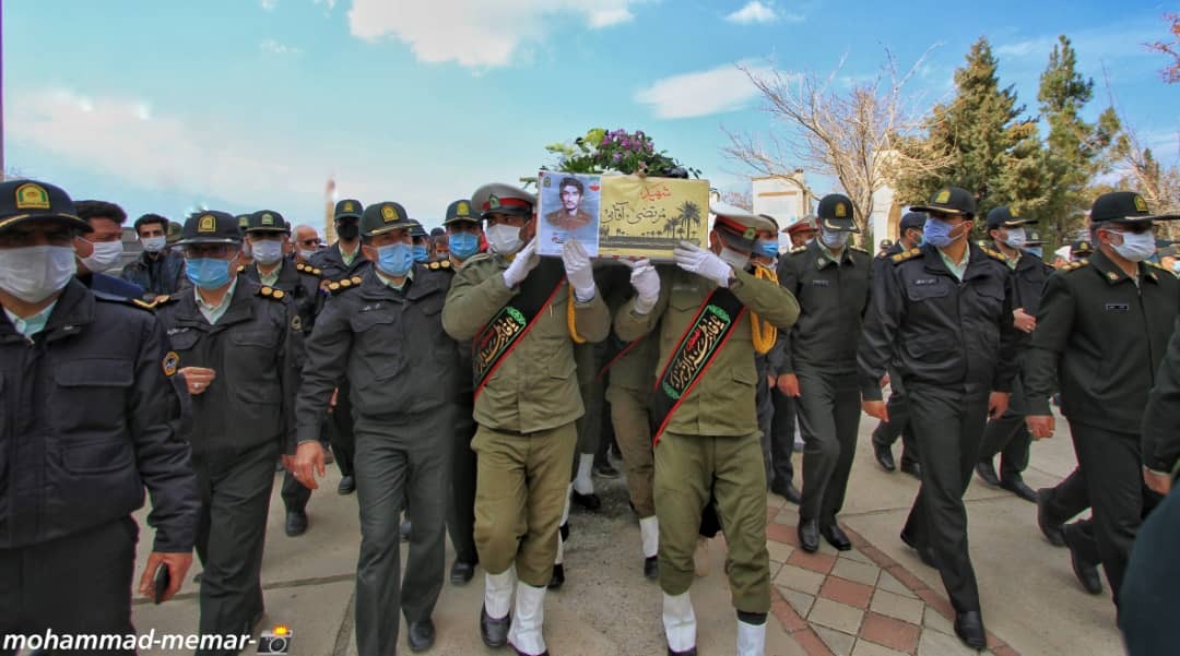 شهید تازه تفحص شده در همدان تشییع شد