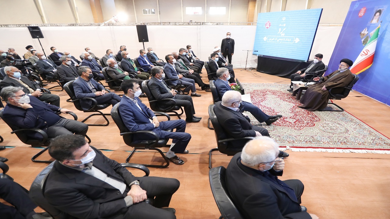 دولت سیزدهم در ایستگاه دوازدهمین سفرهای استانی