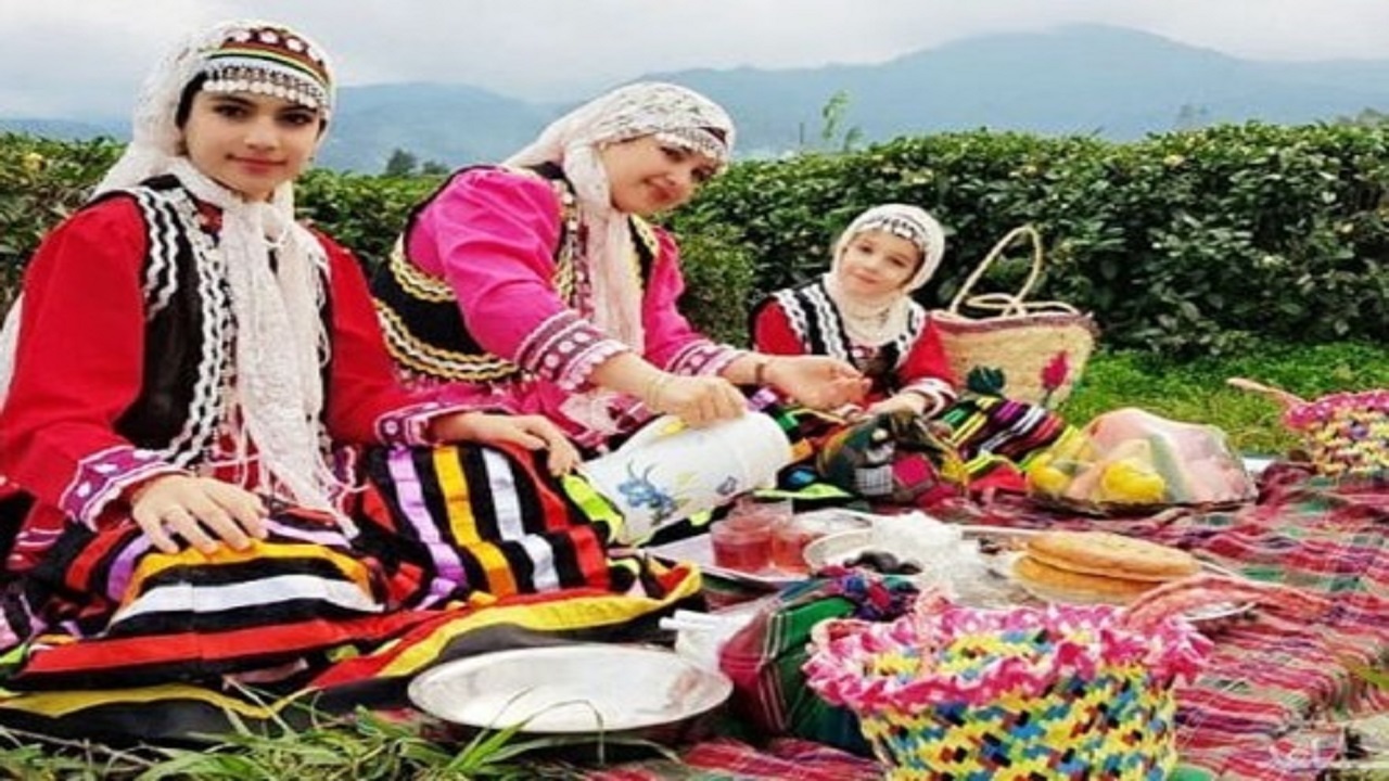 برگزاری نخستین جشنواره لباس محلی در طارم