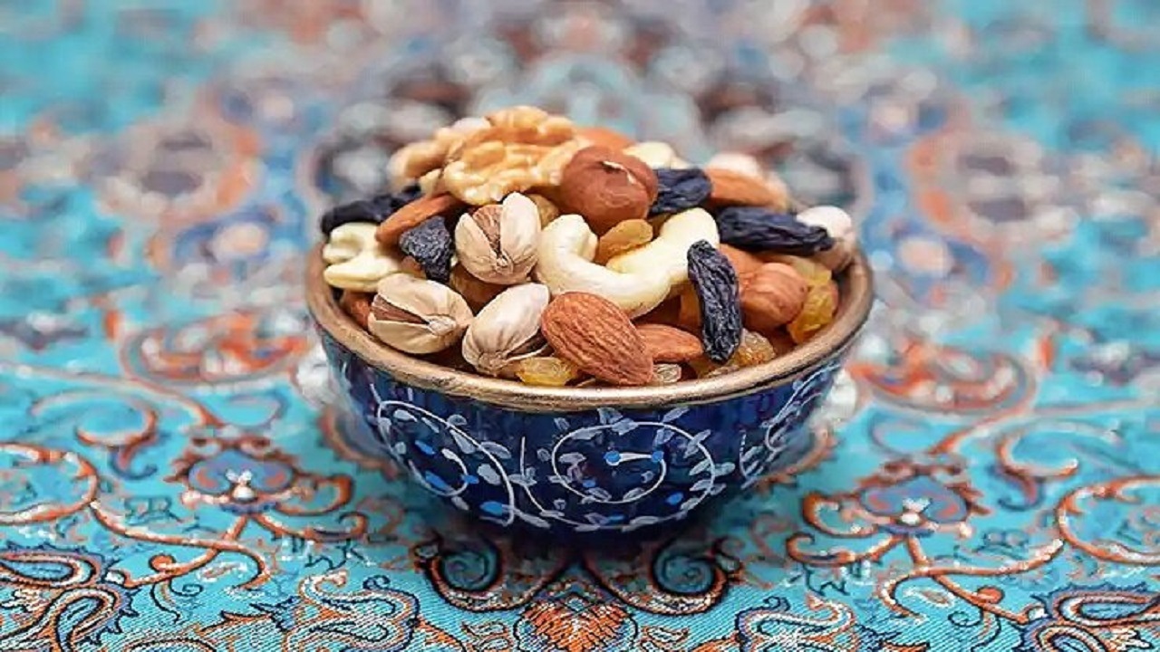 ۷ ترفند برای خرید آجیل ارزان در شب یلدا