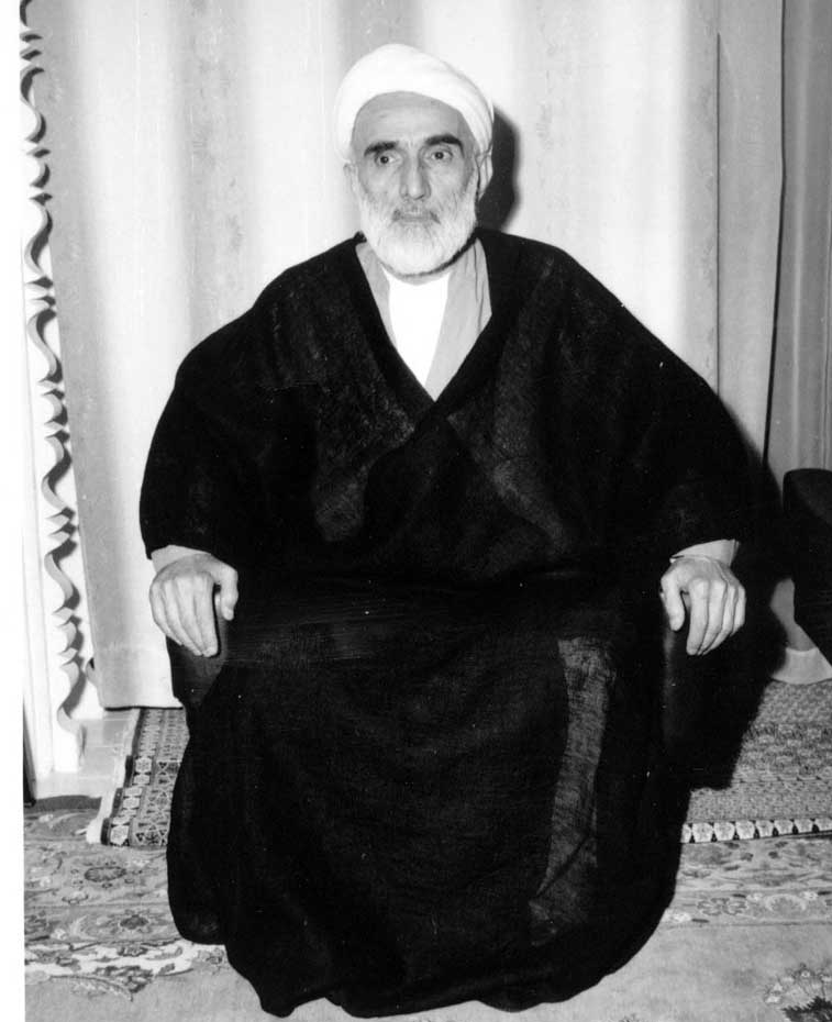 منبری که به او تهمت غیر اخلاقی زده شد + عکس و فیلم