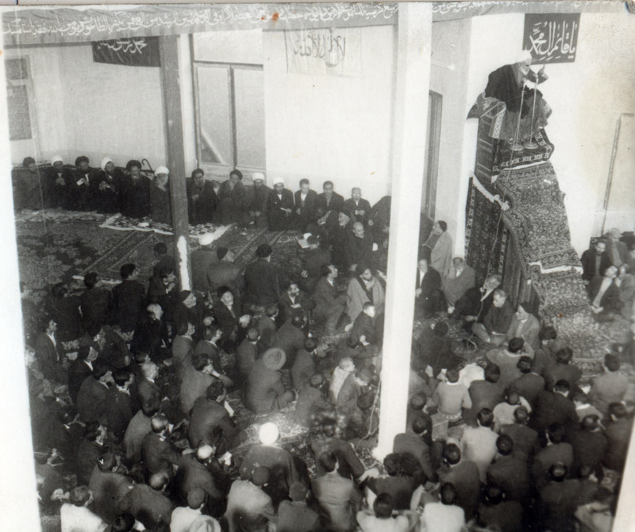 منبری که به او تهمت غیر اخلاقی زده شد + عکس و فیلم