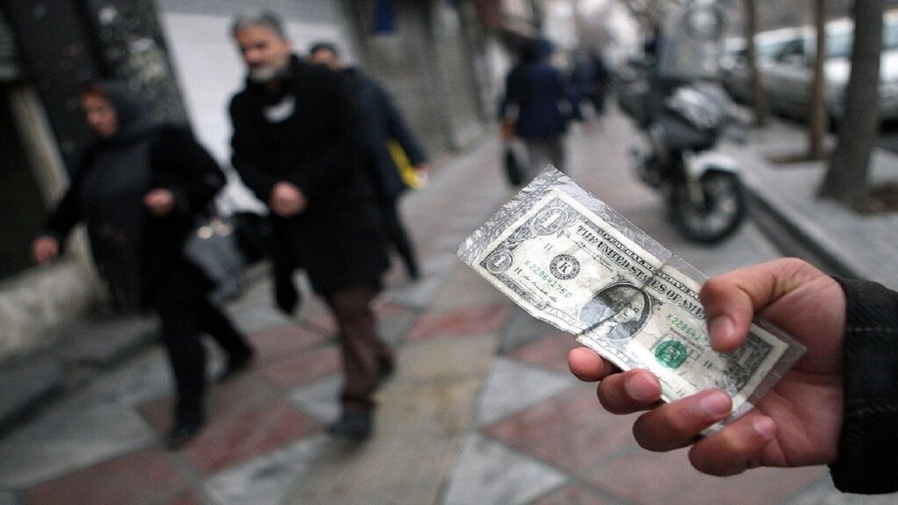 هشدار پلیس امنیت اصفهان درباره خرید و فروش ارز