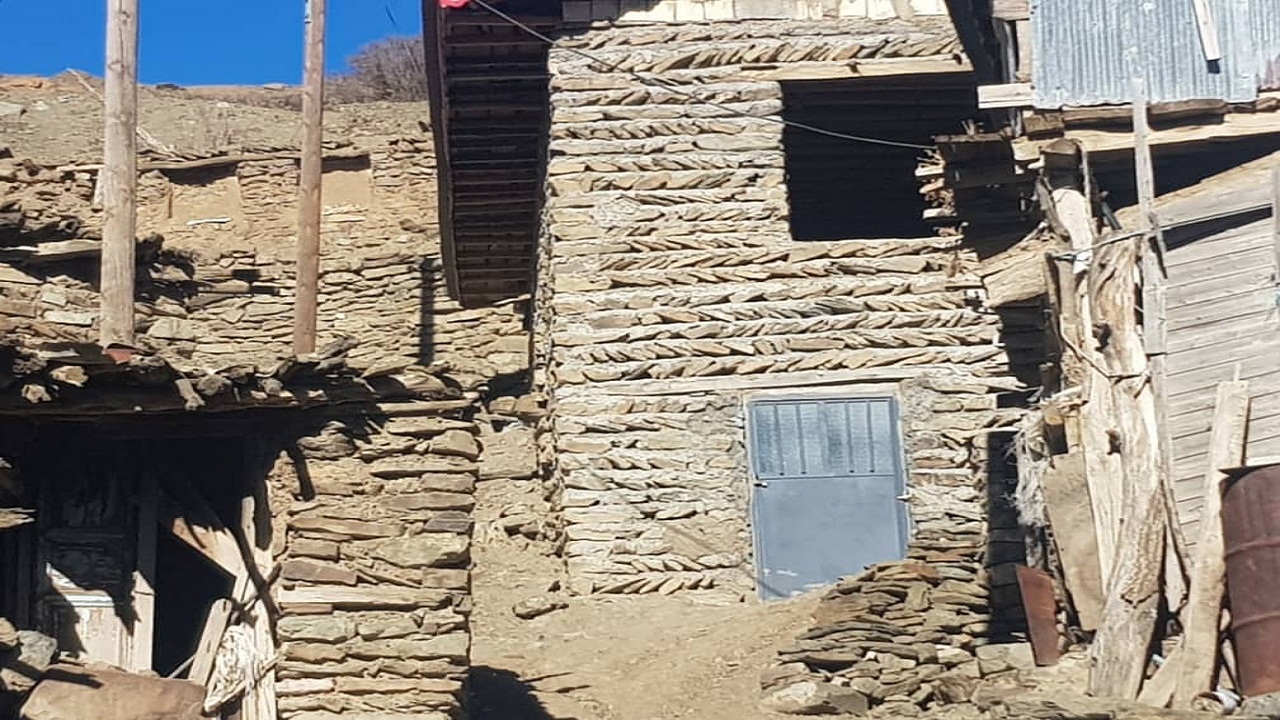 شناسایی ۴۲ اثر فرهنگی- تاریخی در روستای کمنی دیلمان
