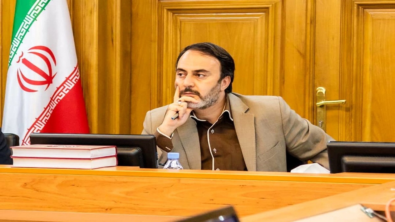 حقوق کارکنان شهرداری تامین شود