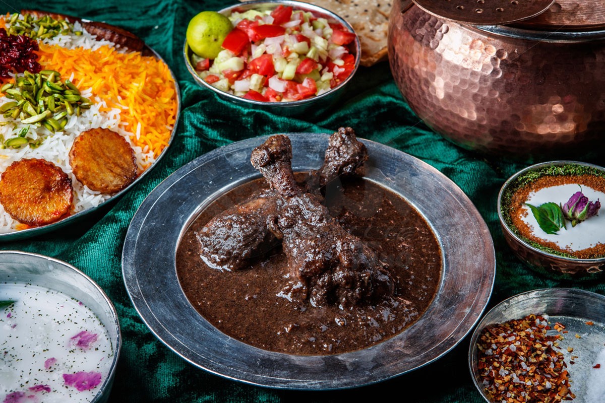 همه جزئیات آداب و رسوم شب یلدای ایرانی