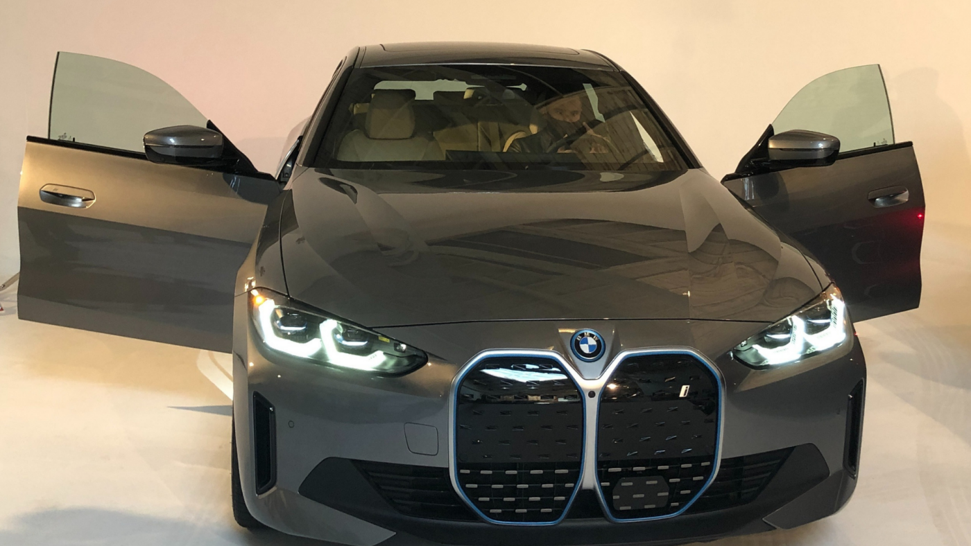 BMW i4