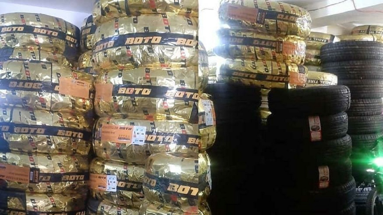 لو رفتن محل احتکار لاستیک در لنگرود