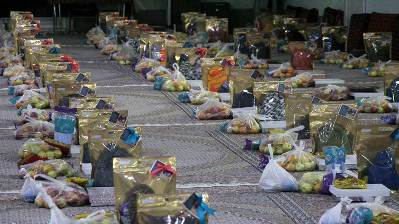توزیع ۱۱ هزار ۲۴۴ بسته یلدایی بین نیازمندان خراسان شمالی