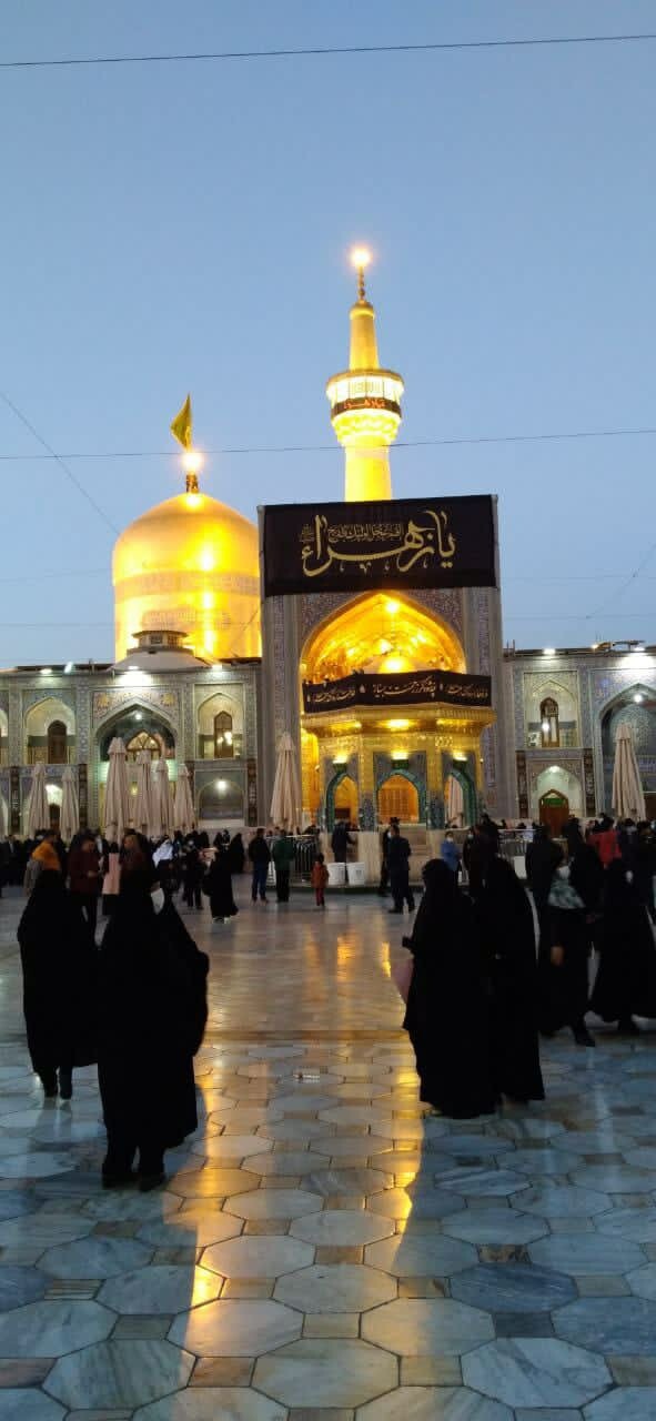 حال و هوای حرم مطهر رضوی در سوگ مادر سادات+ عکس