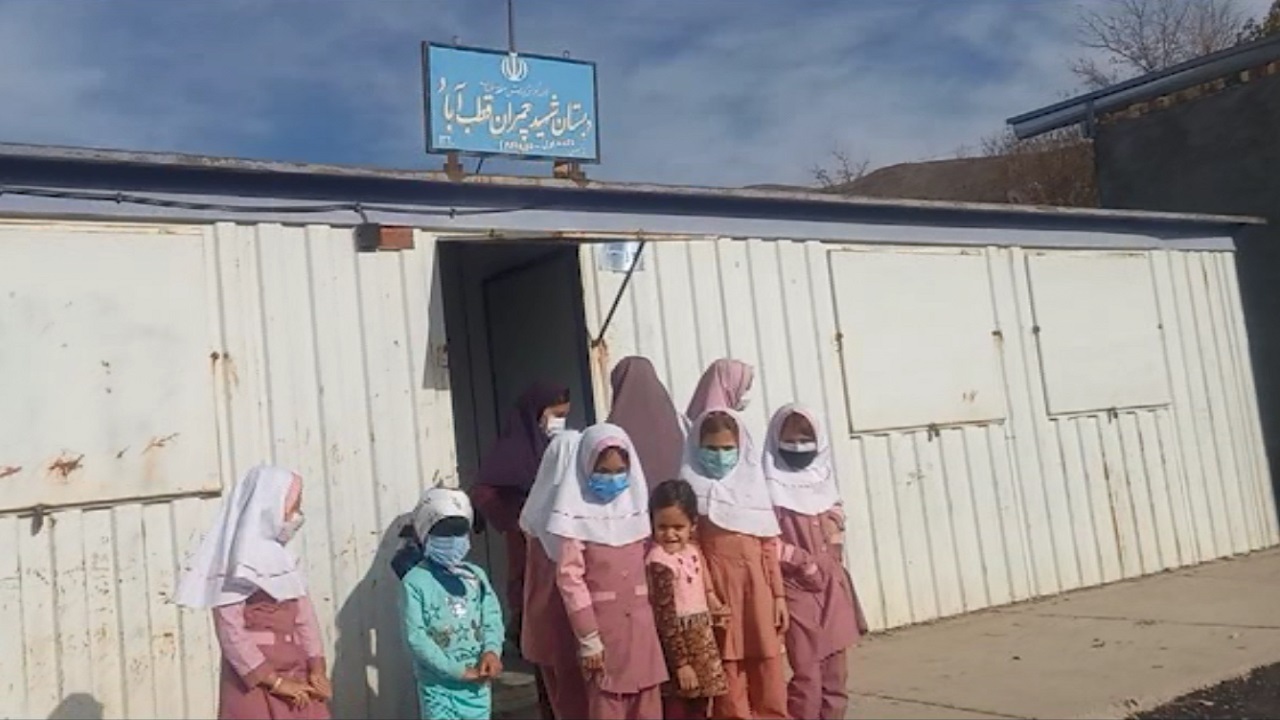 کلنگ حذف مدارس کانکسی خنداب به زمین زده شد