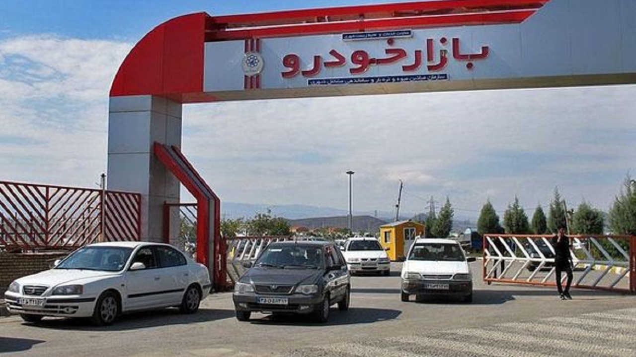 خودروسازان زیربار کاهش قیمت نرفتند