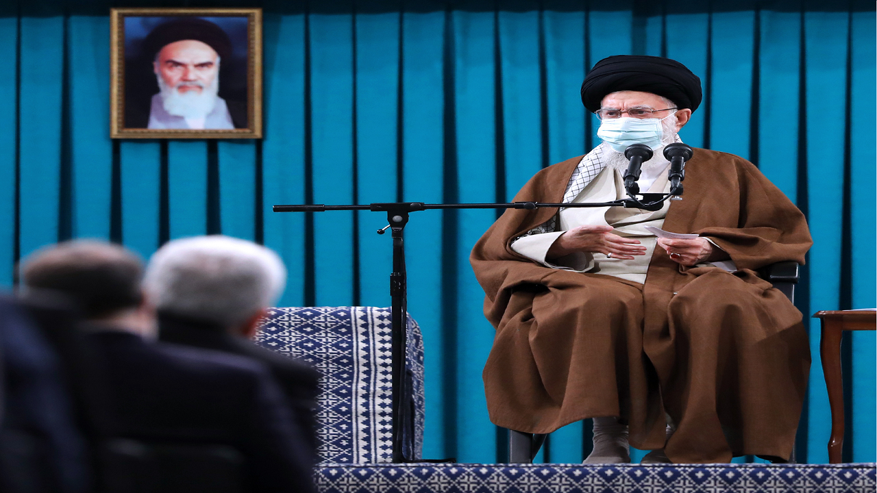 گفتگو با زوج نخبه حاضر در دیدار با رهبر انقلاب + عکس