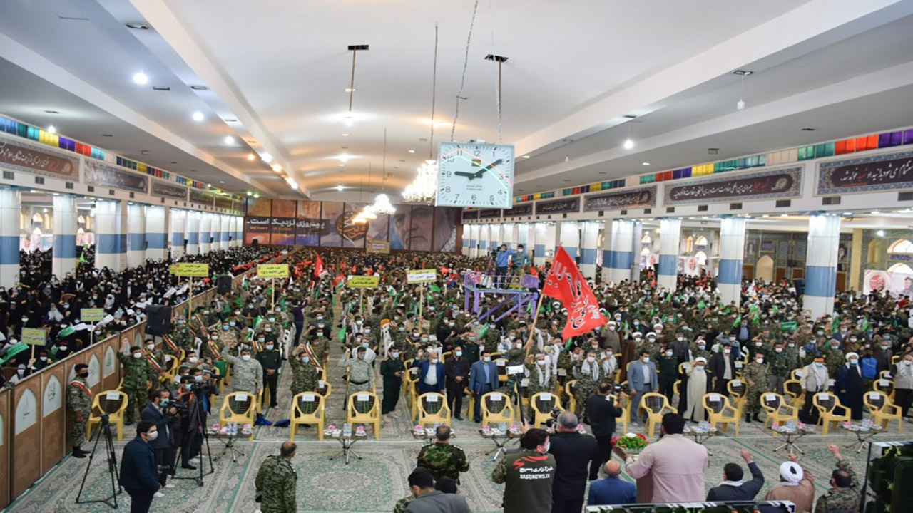 بسیج سیاست زده نیست